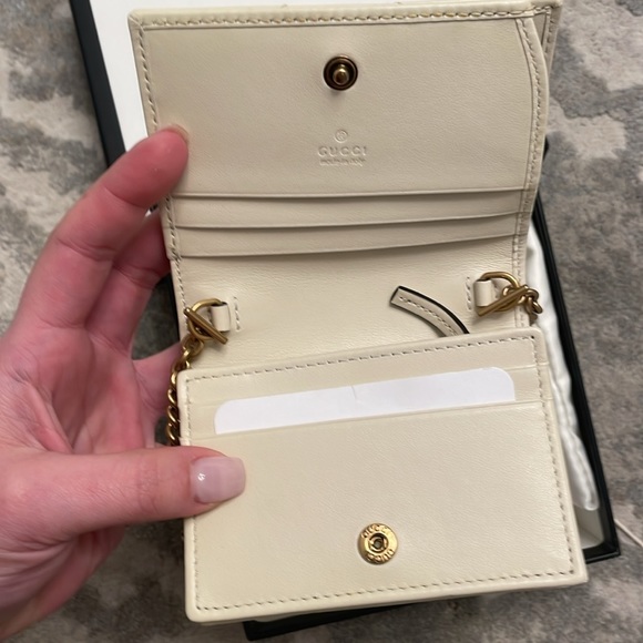 AUTHENTIC GUCCI MINI WALLET / PURSE WITH DETACHABLE CHAIN NEW NEVER WORN - Picture 2 of 4